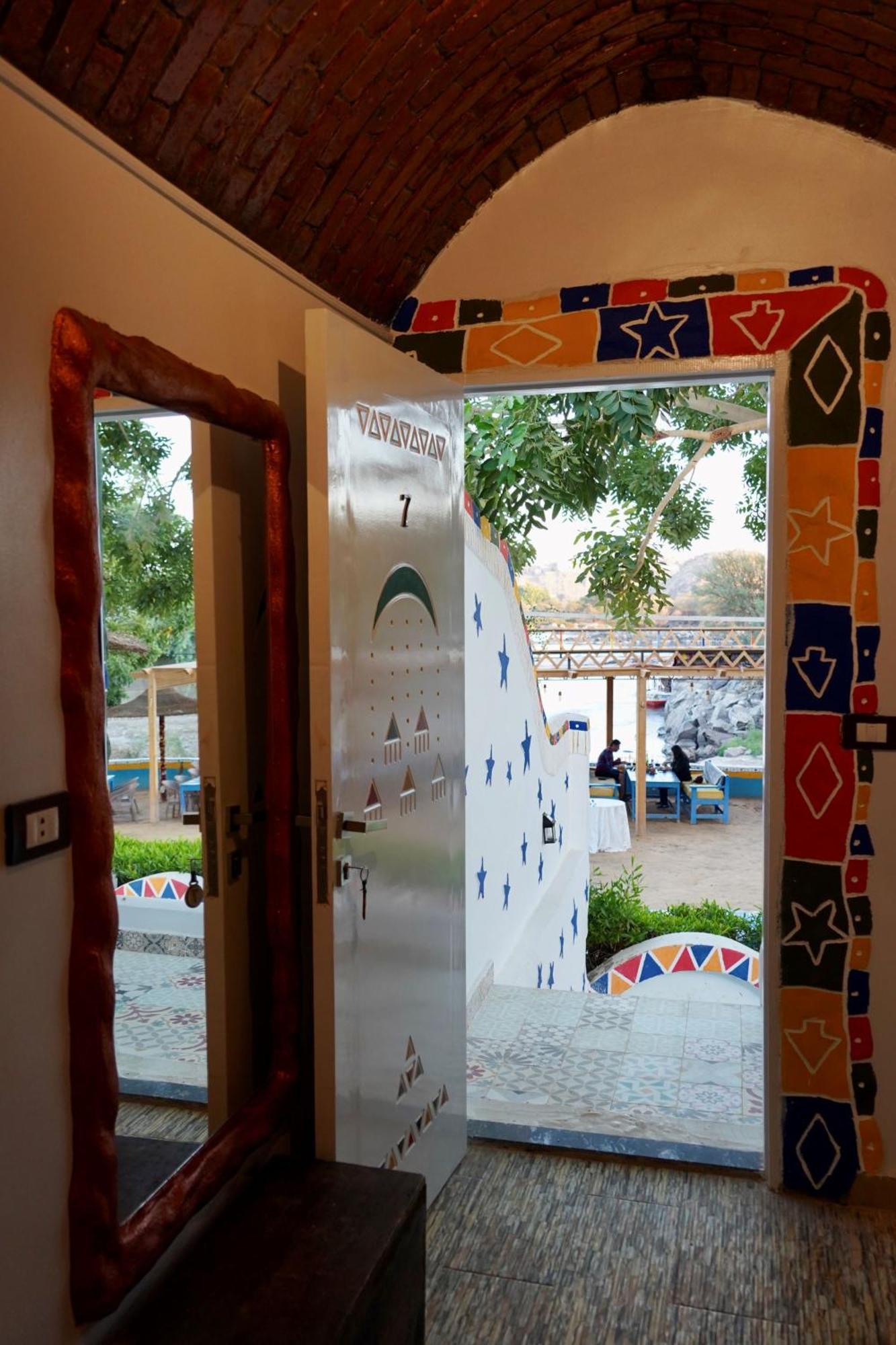 Artika Wadi Kiki Hotel Aswan Bagian luar foto