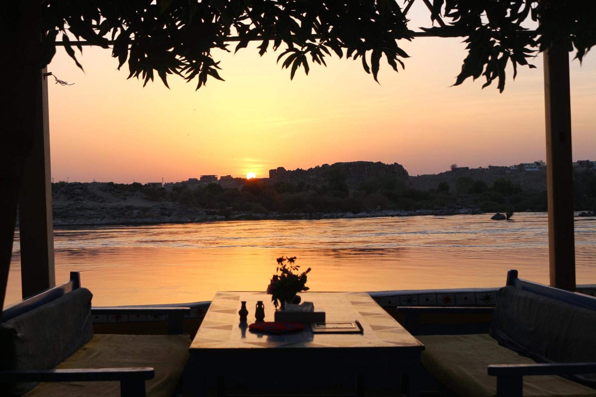Artika Wadi Kiki Hotel Aswan Bagian luar foto